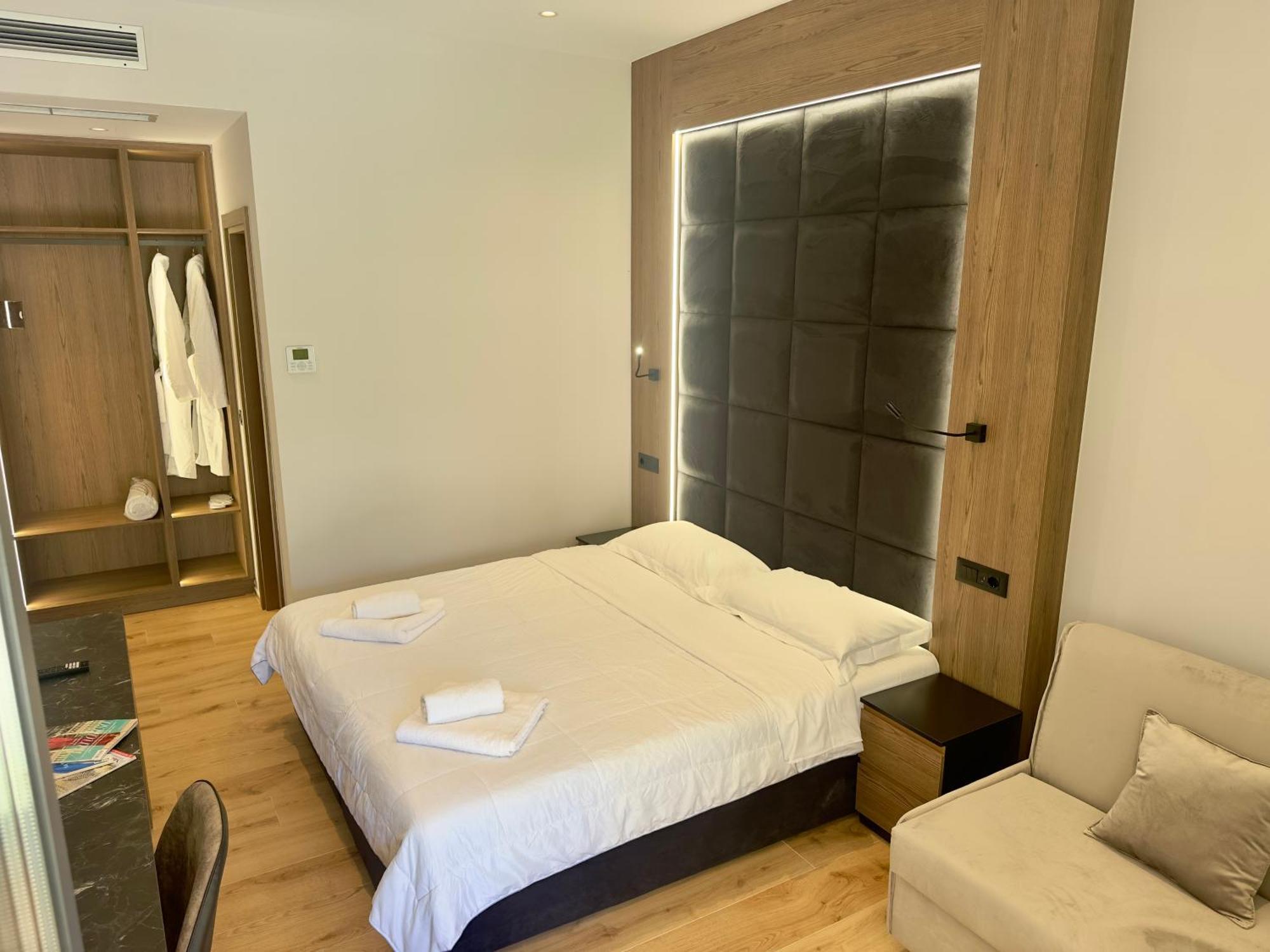 Elmar Comfort Vlore Exterior photo