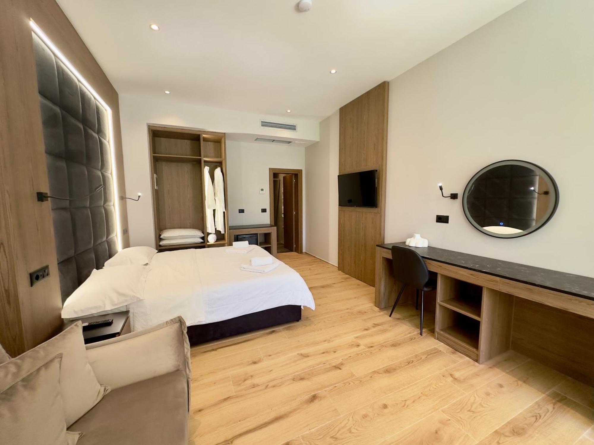 Elmar Comfort Vlore Exterior photo