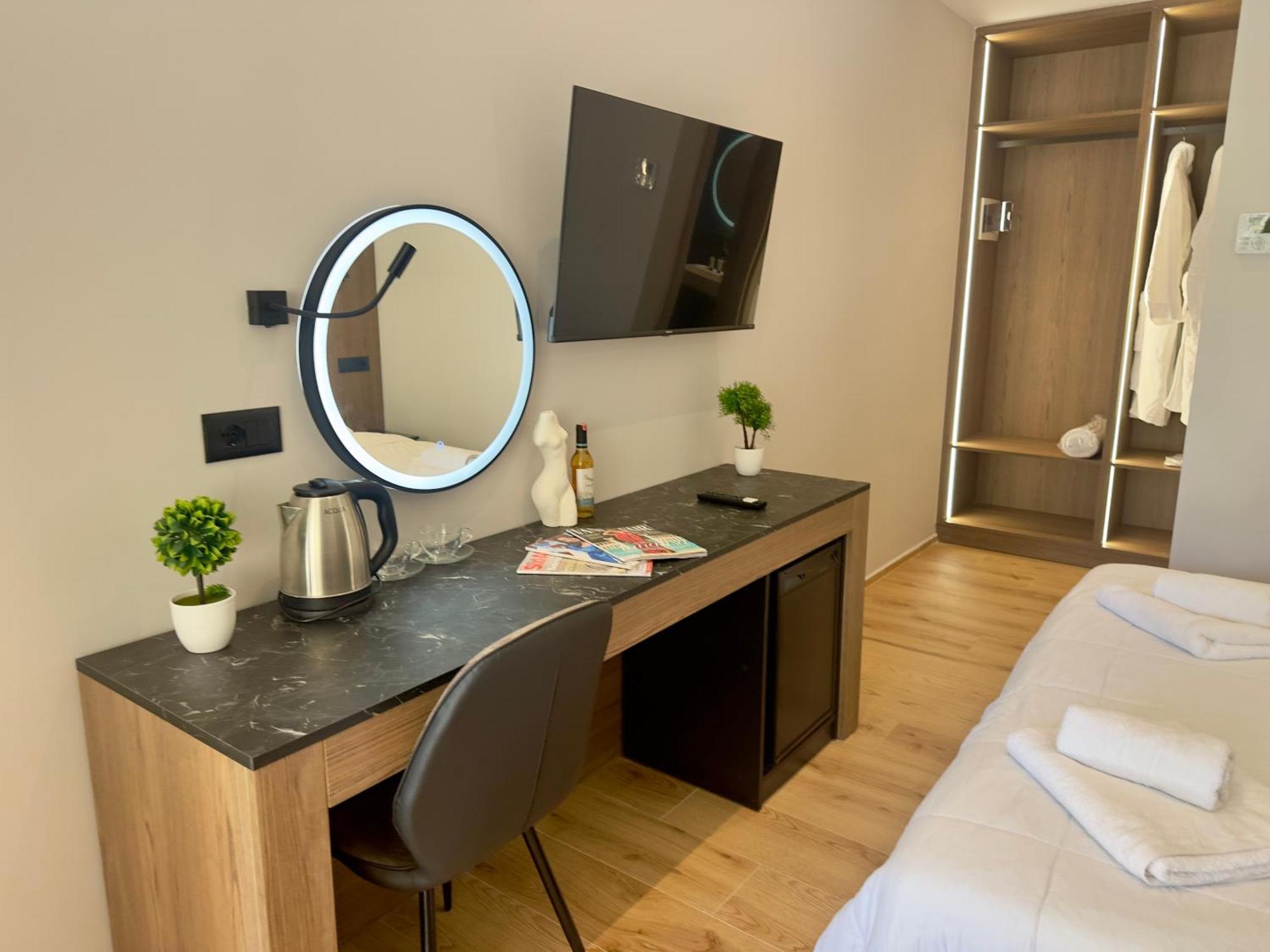 Elmar Comfort Vlore Exterior photo