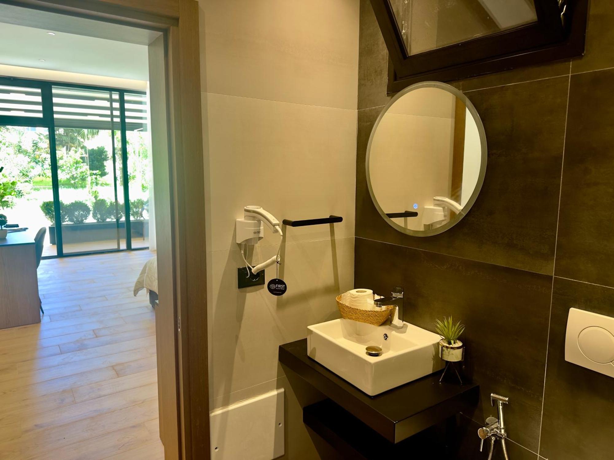 Elmar Comfort Vlore Exterior photo
