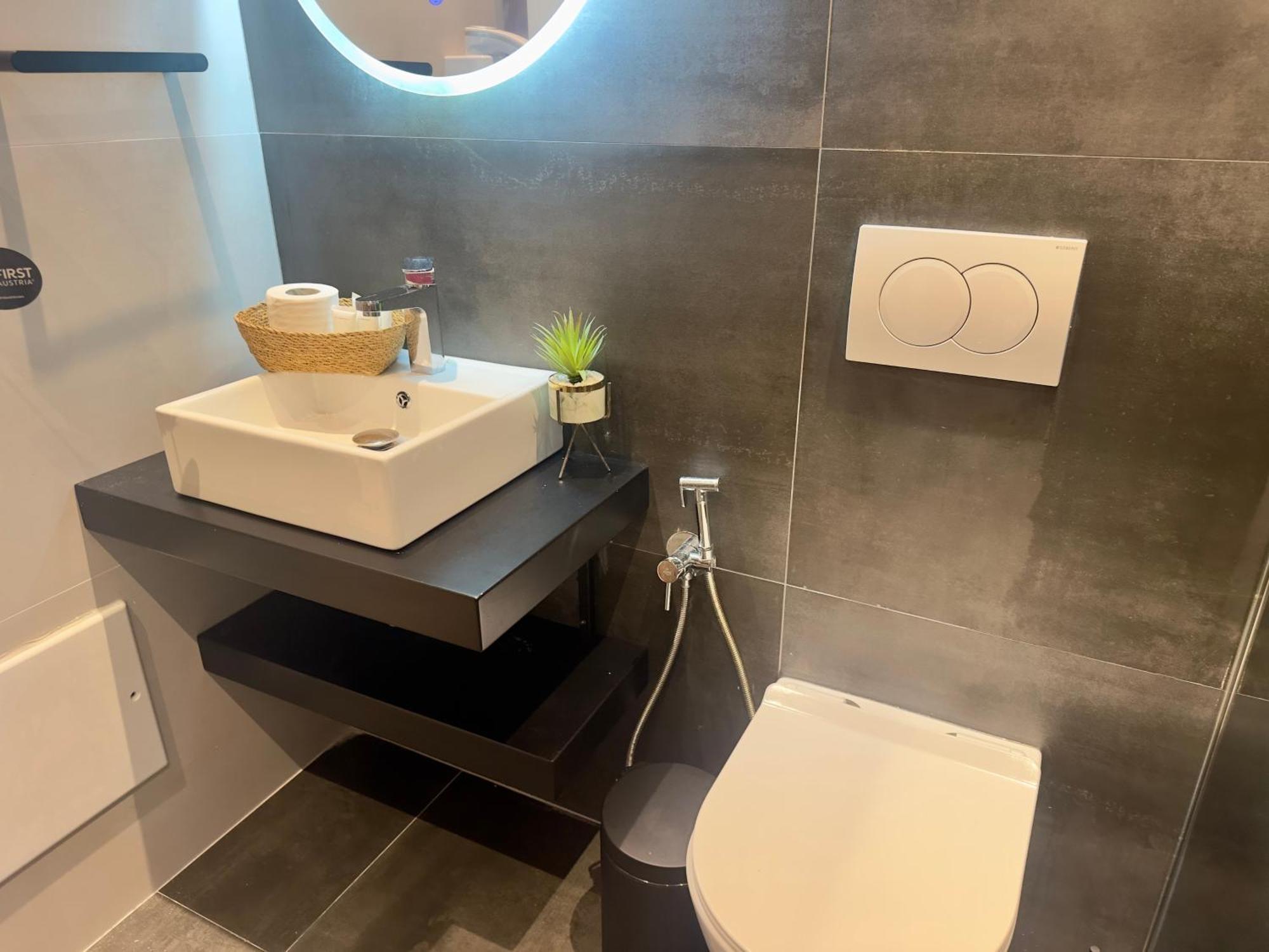 Elmar Comfort Vlore Exterior photo