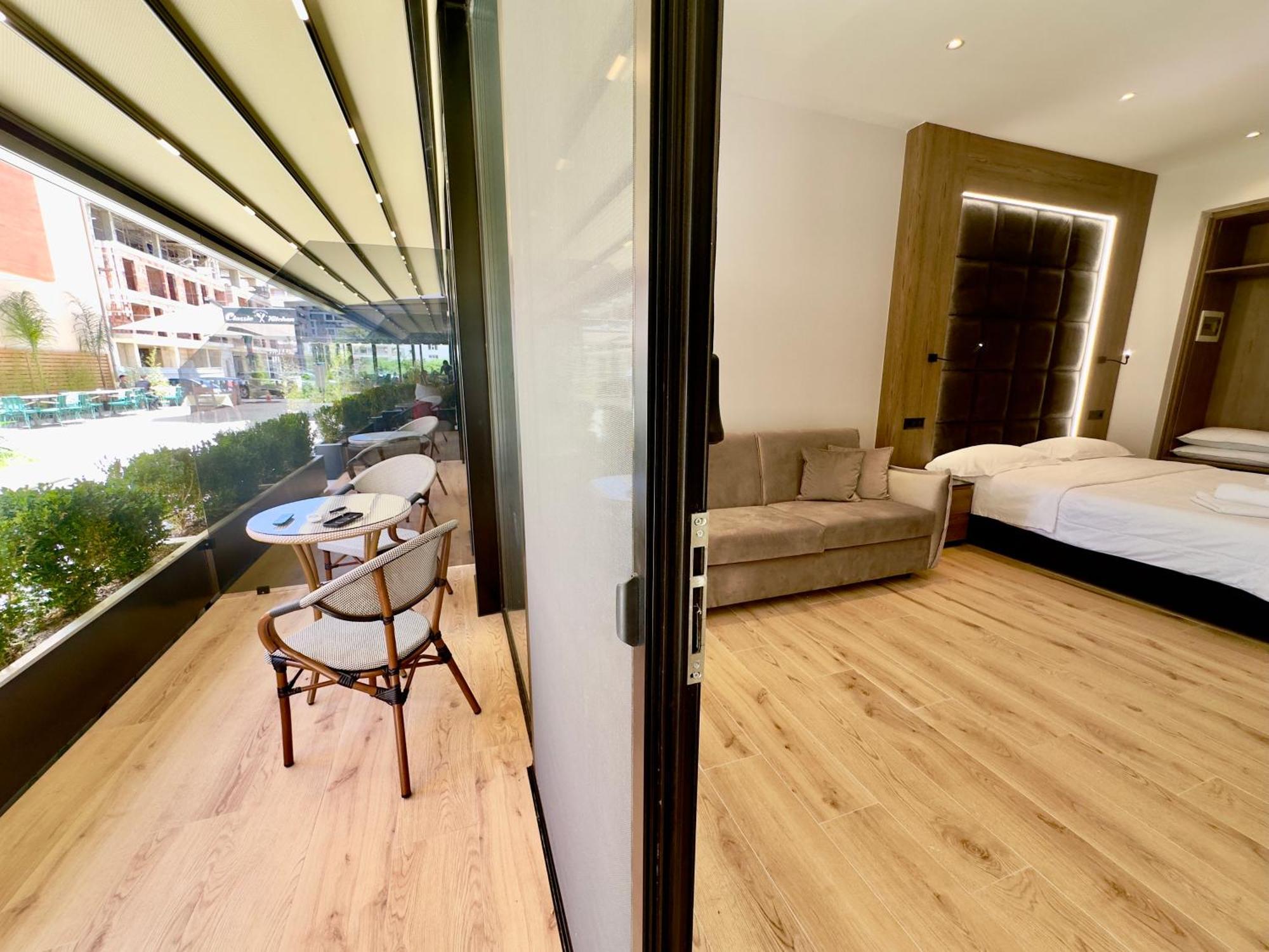 Elmar Comfort Vlore Exterior photo