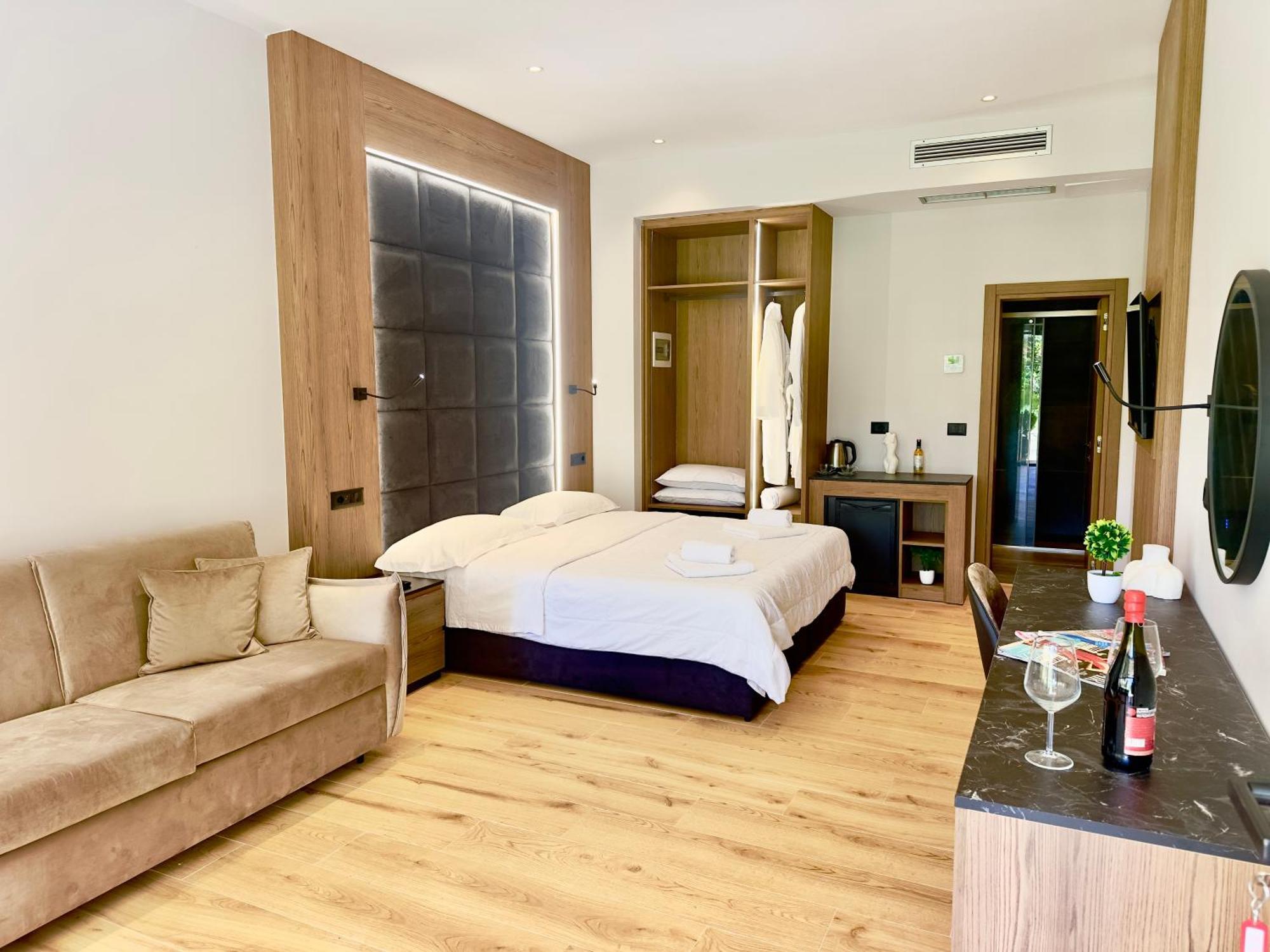 Elmar Comfort Vlore Exterior photo