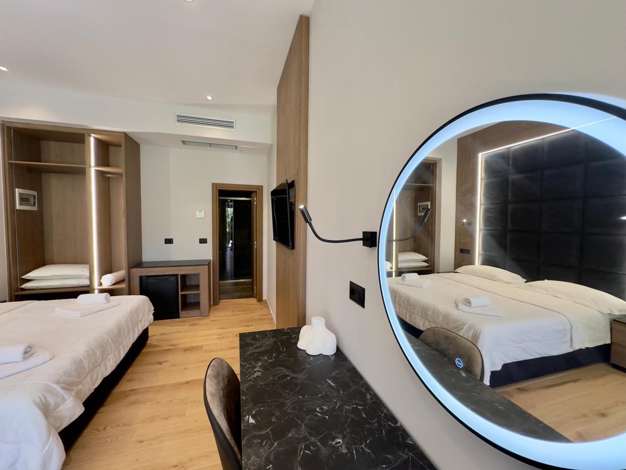 Elmar Comfort Vlore Exterior photo